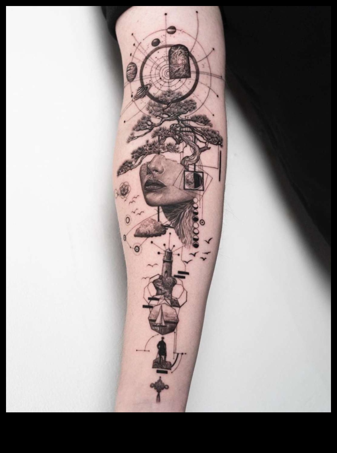 מעבר לגבולות: בחינת מושגים בלתי מוגבלים בעיצוב קעקועים מודרני