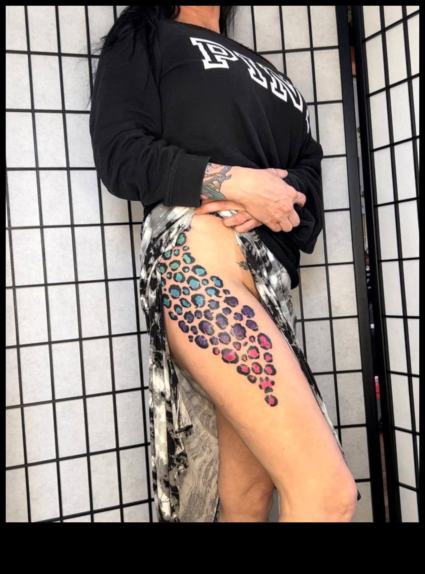 לחישות של דיו: חשיפת הסודות של קעקוע רגליים מהממים