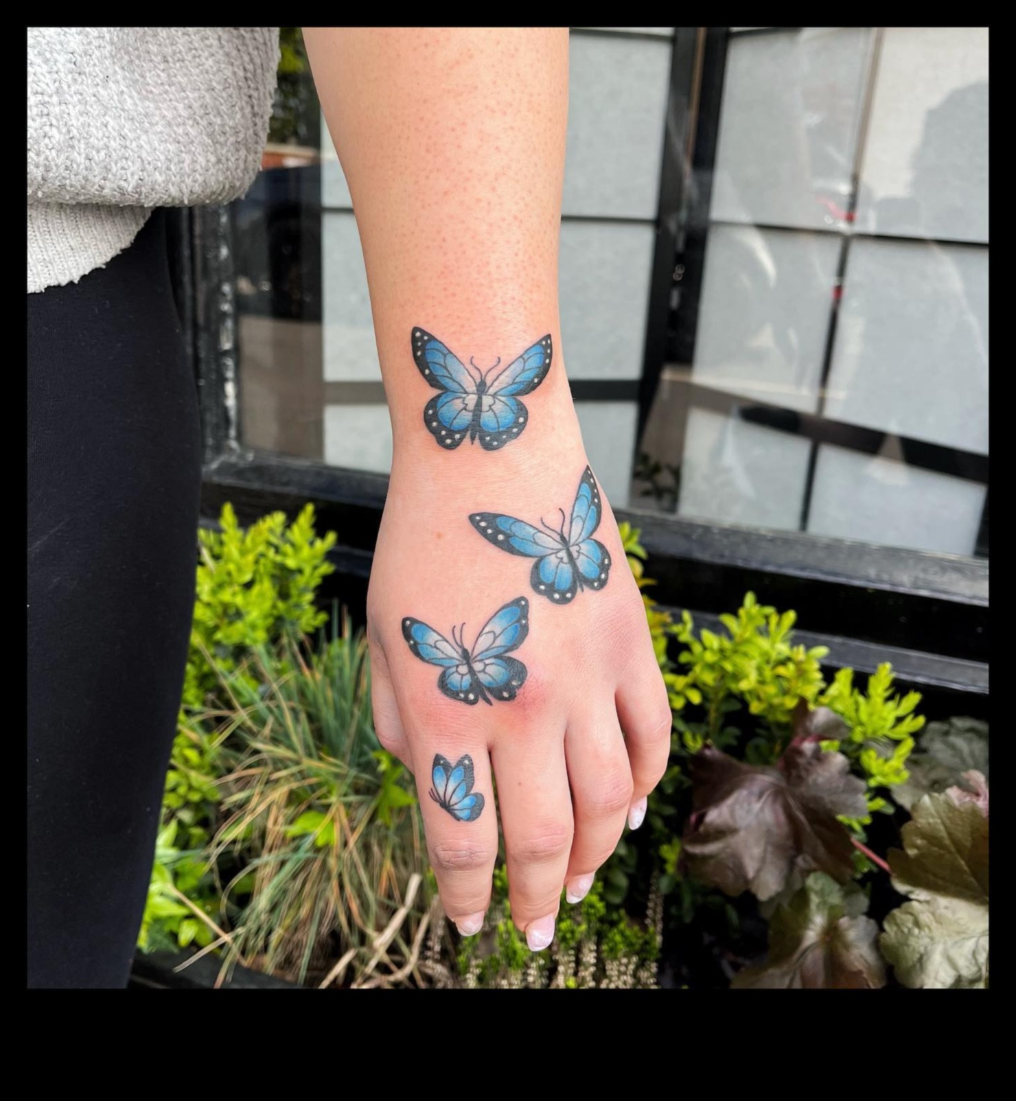 לחישות של דיו: סודות שנחשפו על ידיך האמנותיות הייחודיות