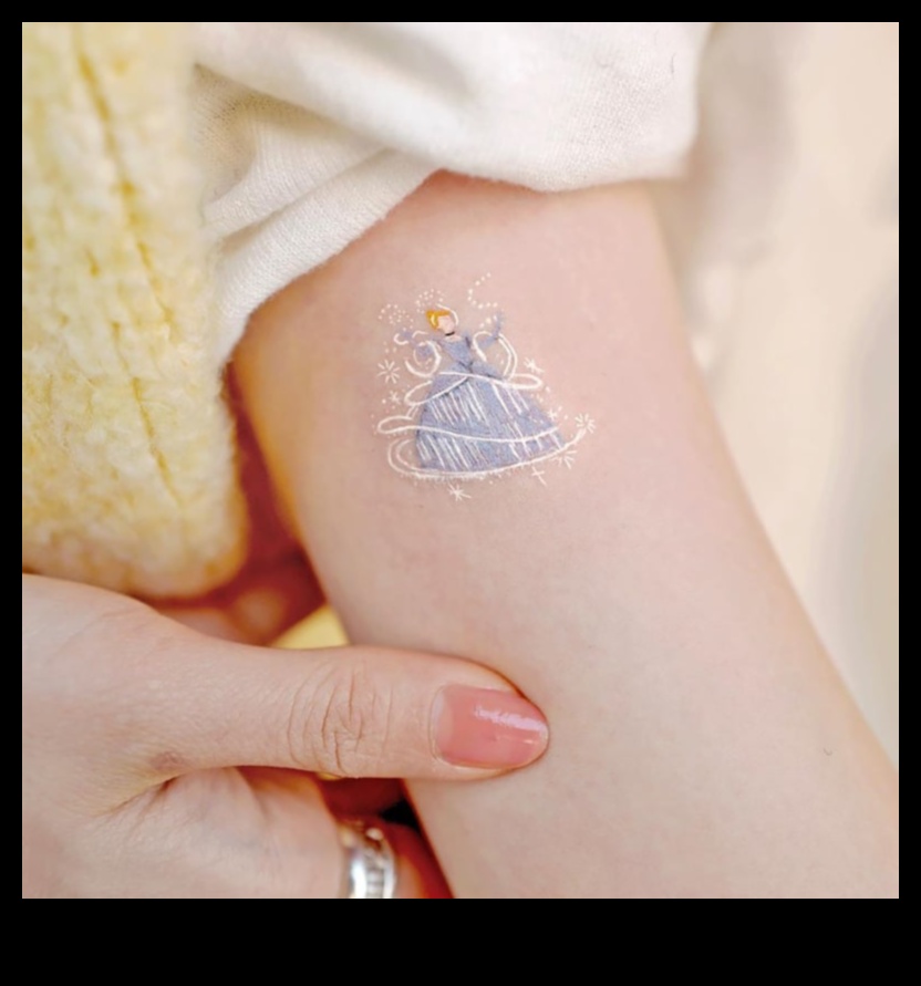 סיפורים זעירים: קעקועים בשורש כף היד המקריינים סיפורים אישיים