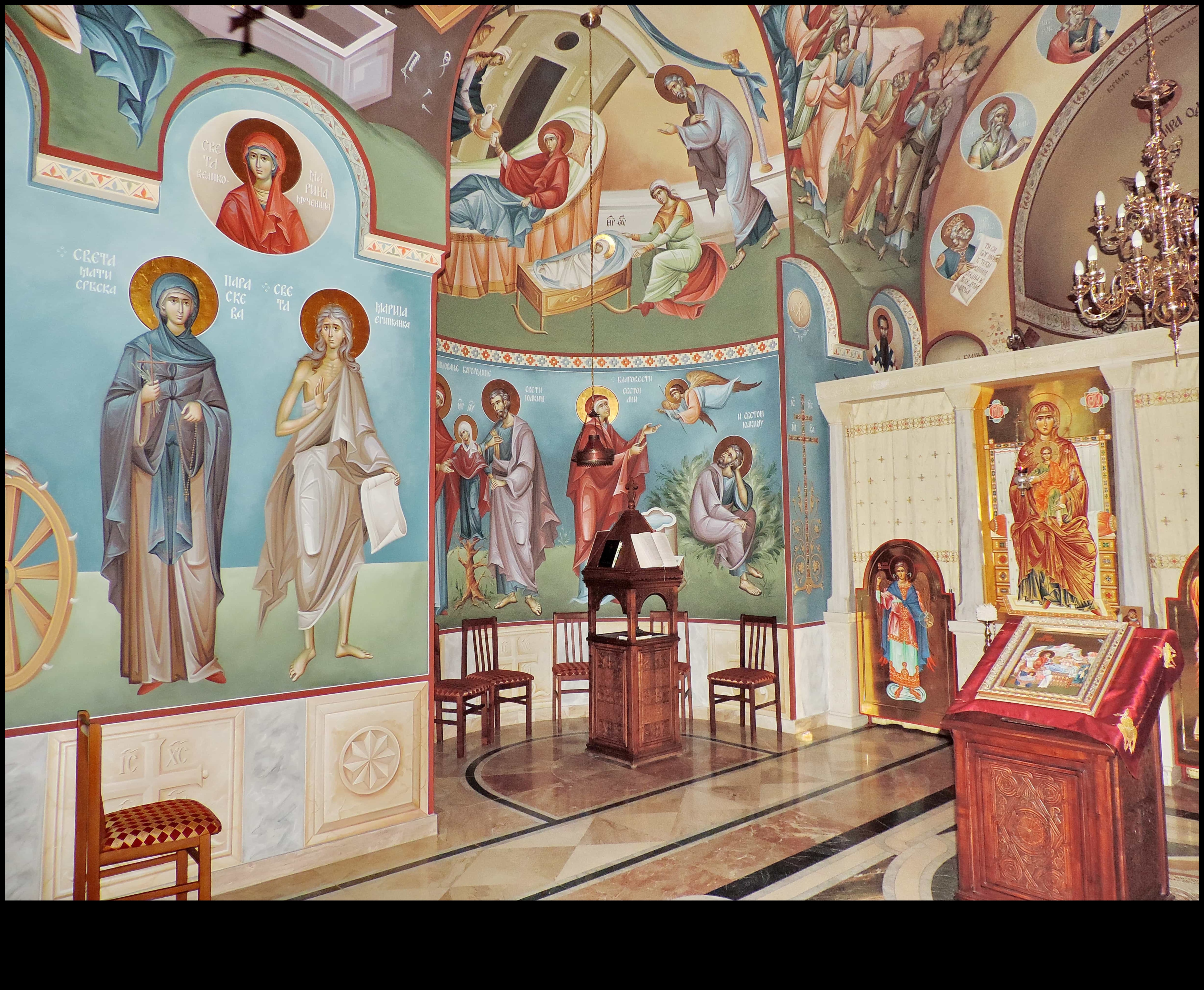 אלגנטיות כנסייתית: אומנות הקישוט הדתי בכנסיות מימי הביניים